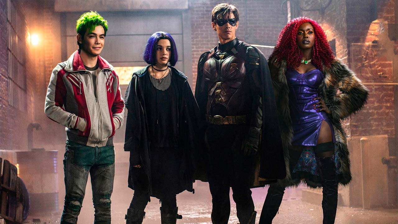 Titans: Il primo trailer della stagione 2 mostra Bruce Wayne, Superboy e Deathstroke