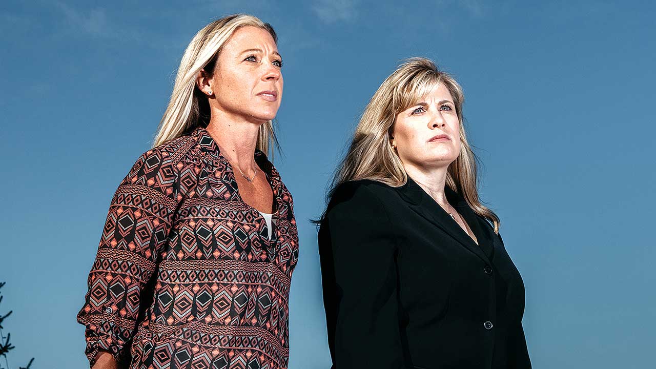 Unbelievable: Chi sono le due detective interpretate da Toni Collette e Merritt Wever nella realtà?