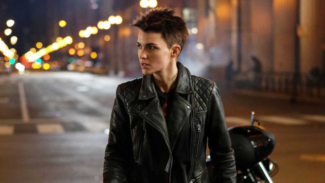 Batwoman: Ruby Rose si è operata d'urgenza per una possibile paralisi