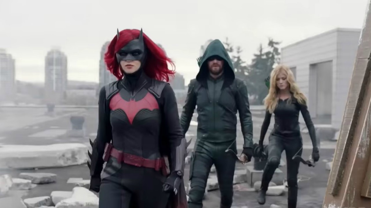 Arrowverse: Il crossover Crisis on Infinite Earths si mostra nel primo teaser trailer