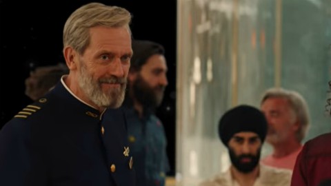 Avenue 5: Hugh Laurie è un capitano spericolato nel primo trailer