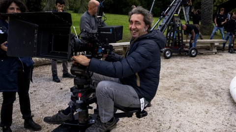 Paolo Sorrentino dentro e fuori dal Vaticano: video intervista al regista e autore di The New Pope