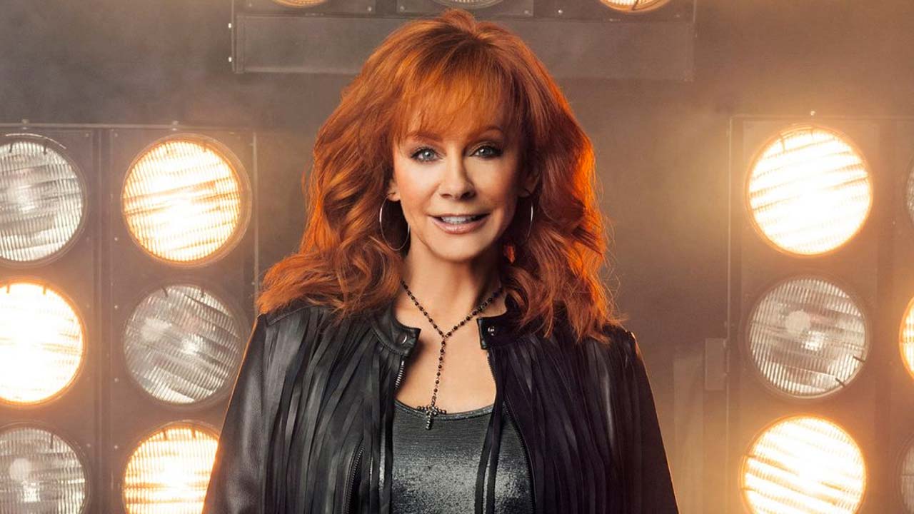 Reba McEntire porta scompiglio in Young Sheldon?