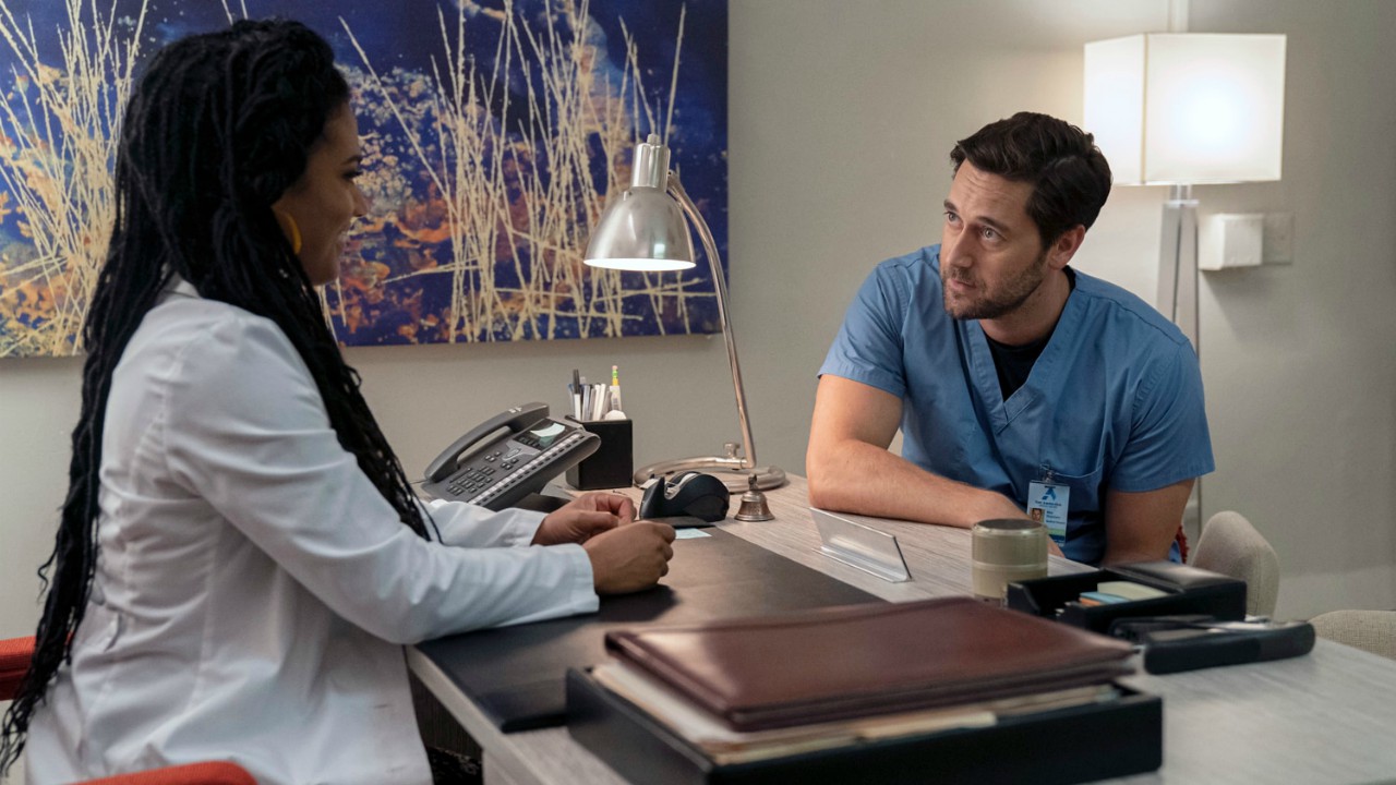 New Amsterdam 2: Stasera tre nuovi episodi della seconda stagione su Canale 5. Trama e anticipazioni