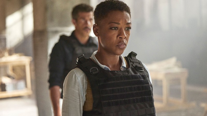 Atomic: Su Sky e NOW il thriller dell'estate tra deserto, spie e uranio