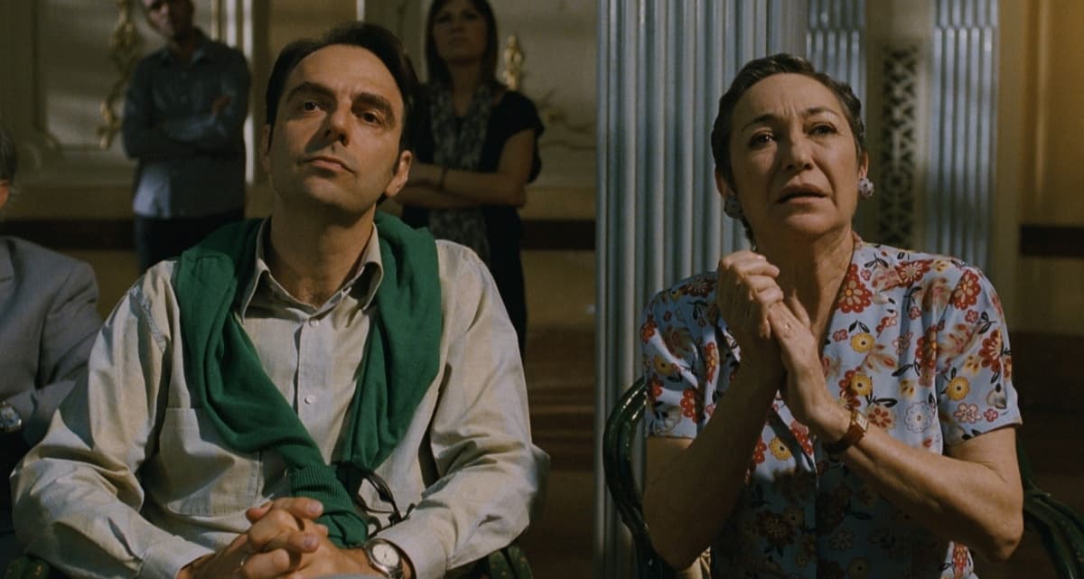 Film Due Uomini Quattro Donne E Una Mucca Depressa