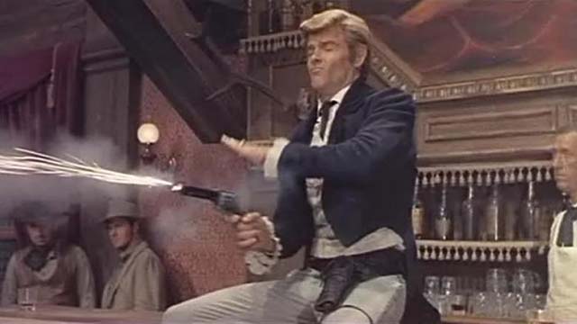 Dio li crea... Io li ammazzo!