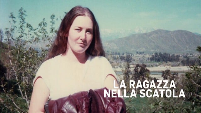 La ragazza nella scatola