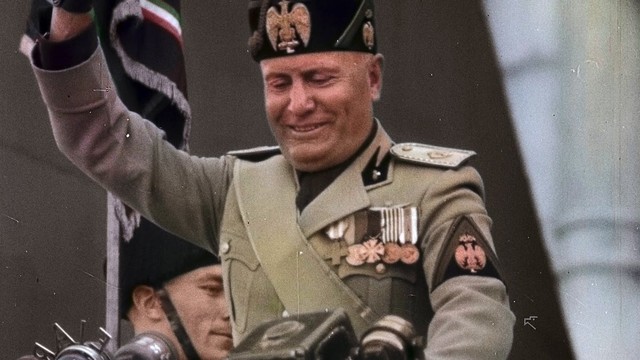 Mussolini a colori