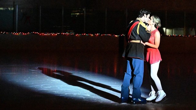 Due pattini e una corona