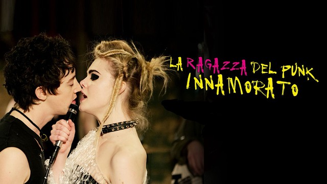 La ragazza del punk innamorato