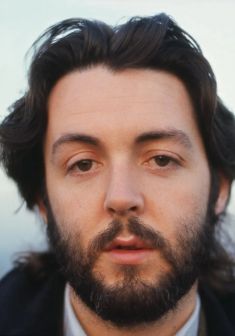 Paul McCartney: Man On The Run