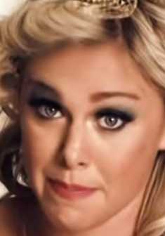Locandina Laura Bundy