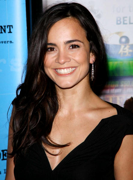 Alice Braga Biografia