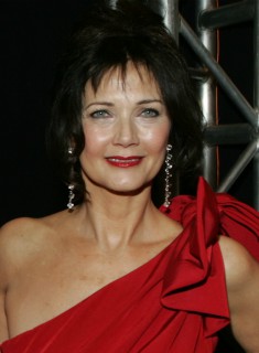 Lynda Carter biografia