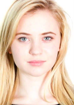 235px x 336px - Sierra McCormick biografia