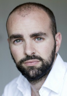 Julien Arruti biografia