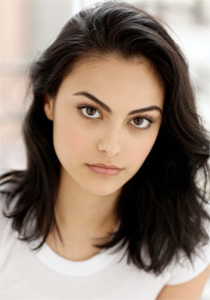 Locandina Camila Mendes