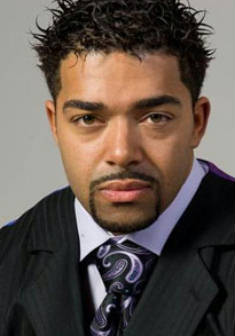 Locandina David Otunga