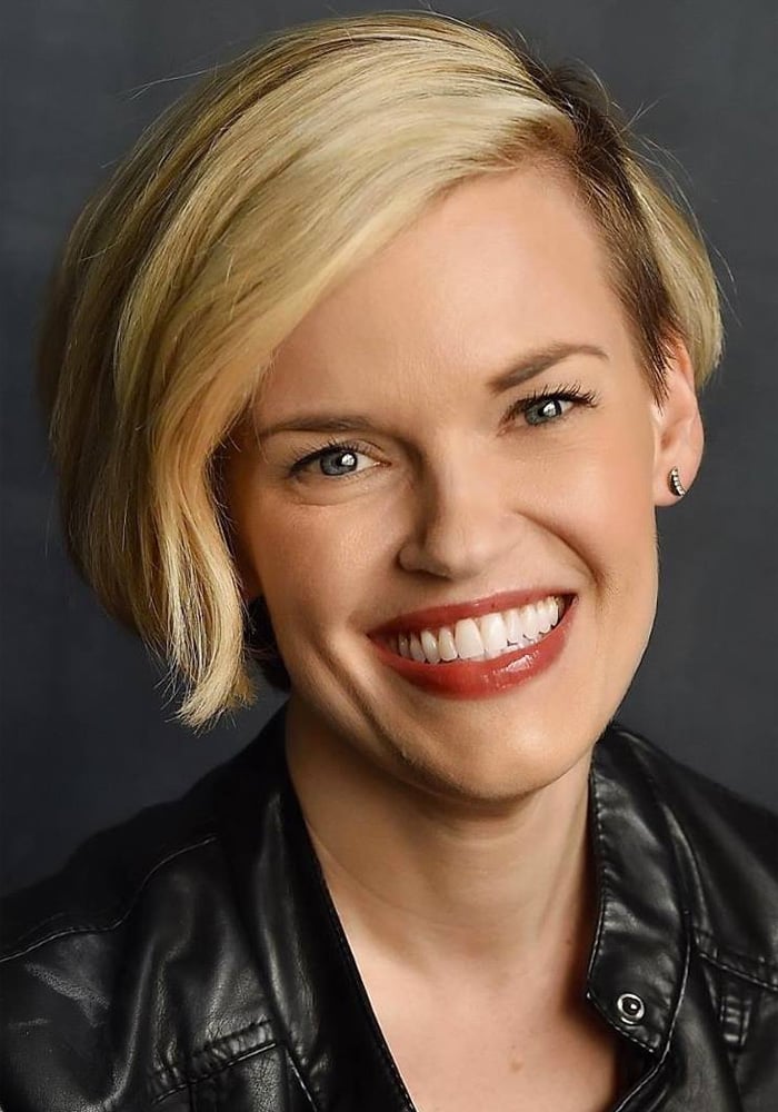 Next photo of Kari Wahlgren