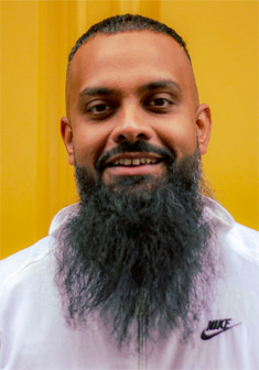 Locandina Guz Khan