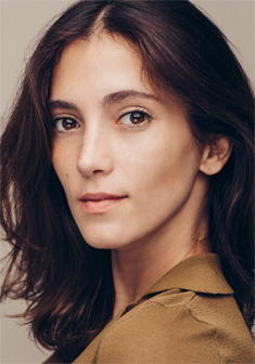 Sarah-Sofie Boussnina biografia