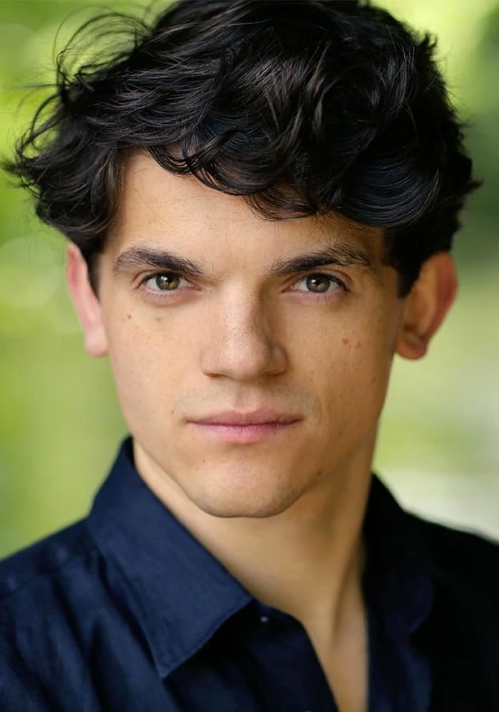 Next photo of Edward Bluemel