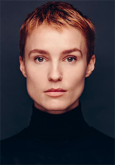 Locandina Amanda Collin
