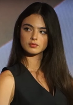 Locandina Deva Cassel