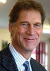 Locandina Simon MacCorkindale