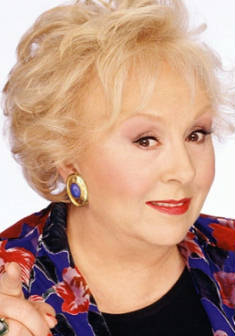 Doris Roberts biografia