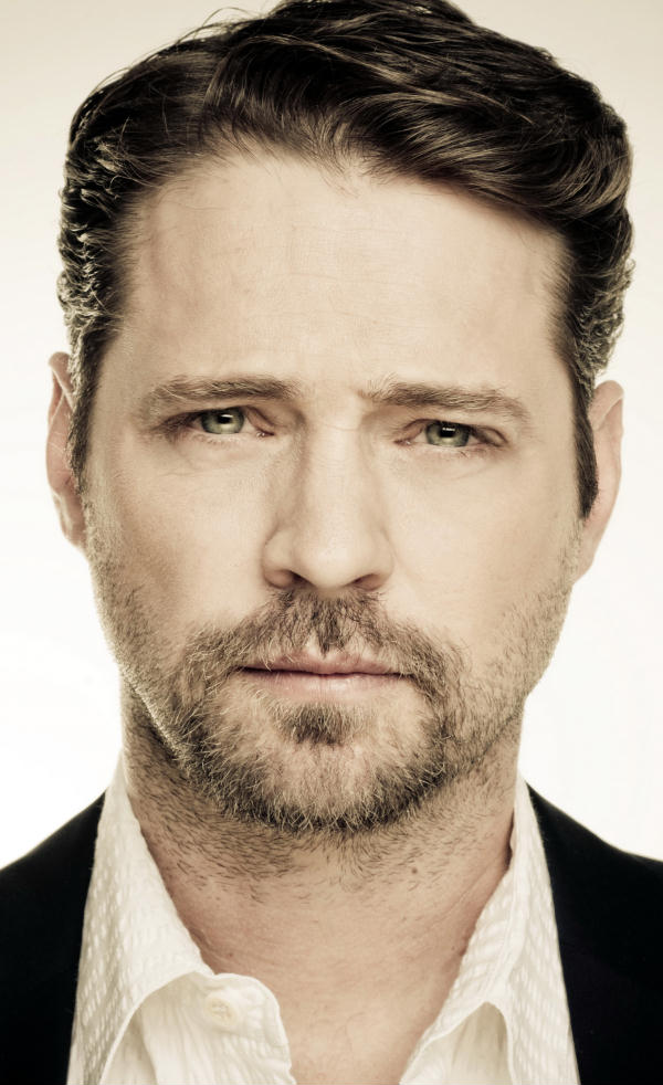 Jason Priestley eyes