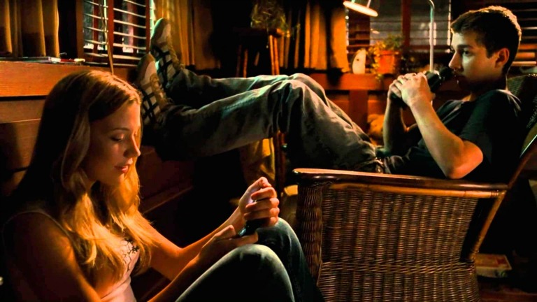 Disturbia, Trailer del film diretto da D.J. Caruso con Shia LaBeouf e Sarah Roemer - Film (2007)