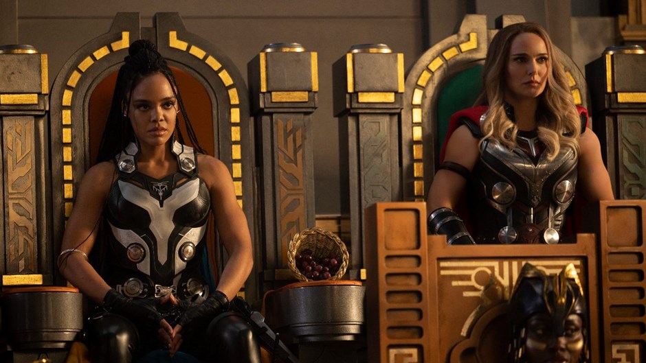 Thor Love and Thunder: Natalie Portman e Tessa Thompson ci raccontano il lato femminile del supereroe