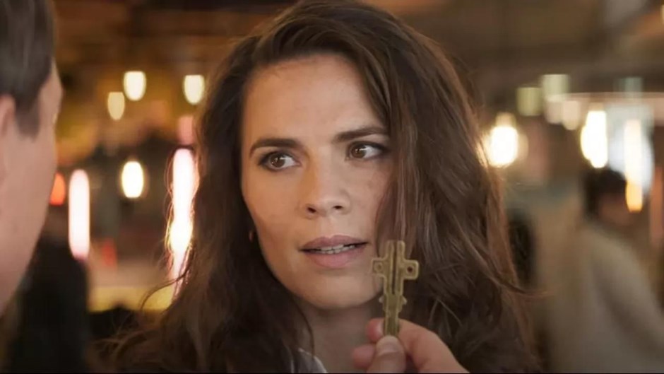 Mission: Impossible, Hayley Atwell è fiera dei suoi lividi di scena: "Sono cicatrici di battaglia"