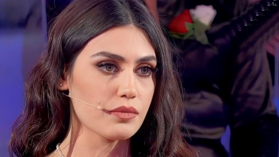 Uomini e Donne, dopo il confronto in studio tra Federico Nicotera e Carola, arriva la reazione di Alice Barisciani