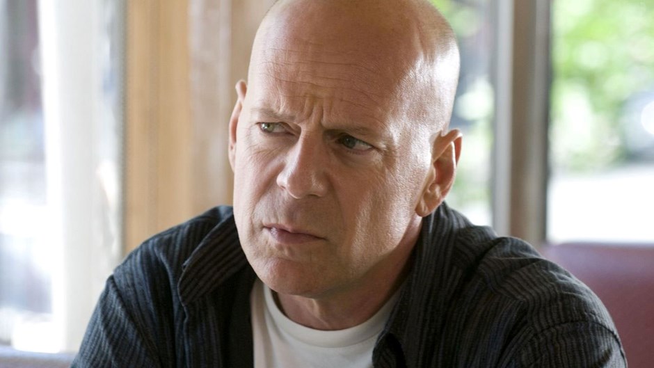 Bruce Willis, sua moglie Emma torna a parlare della sua malattia: "La demenza colpisce tutti, anche la famiglia"