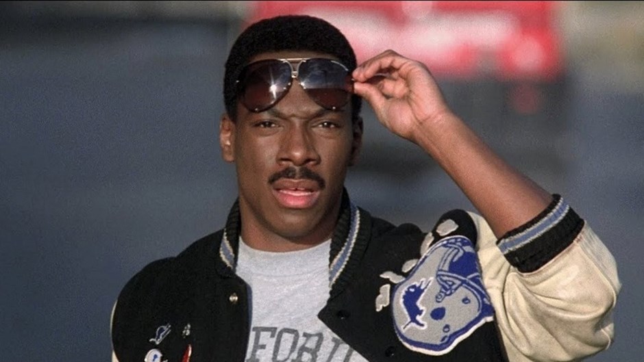 Beverly Hills Cop 4: Axel Foley, Eddie Murphy torna nei panni dell'esuberante poliziotto nella prima foto ufficiale dal set