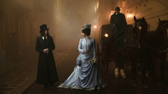 Dracula: L'Amore Perduto, la recensione: niente horror, siamo pop (e romantici)