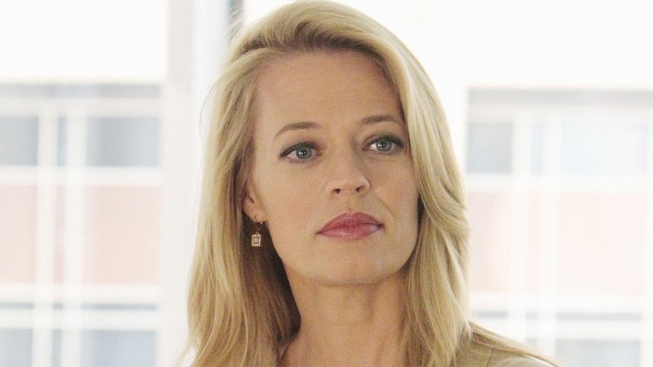 Jeri Ryan spunta dal passato di MacGyver