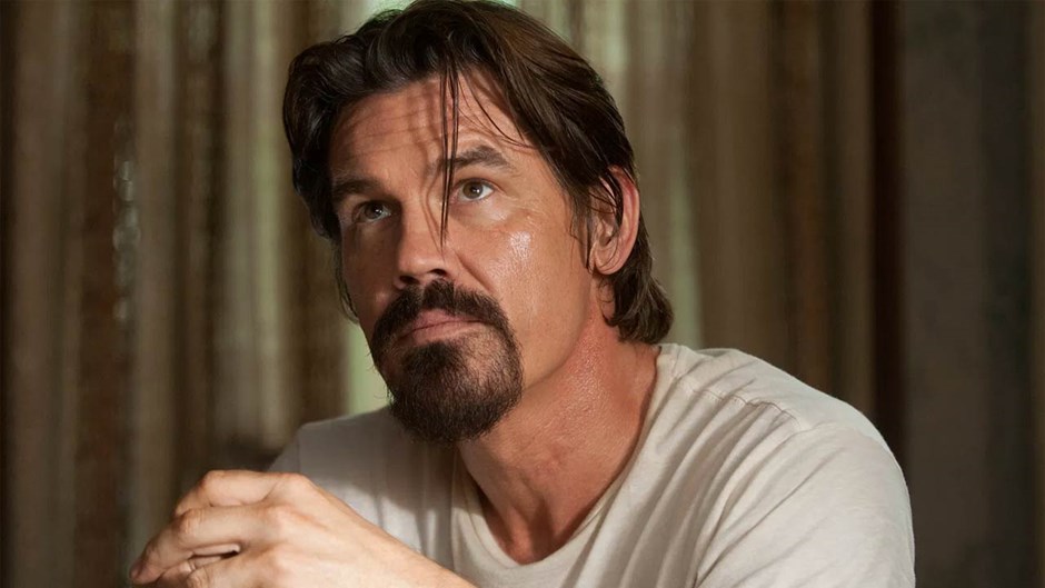Josh Brolin su Amazon con Outer Range di Brad Pitt