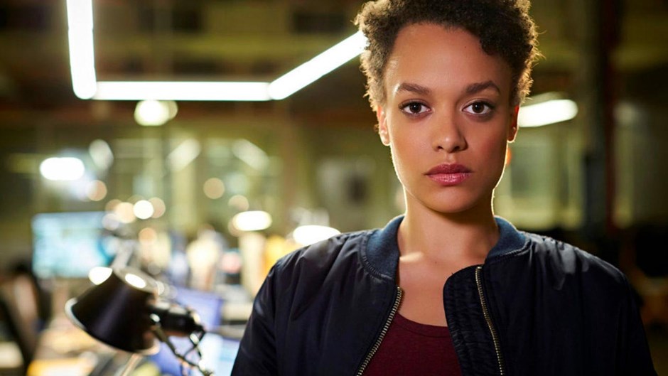 Britne Oldford raggiunge Rachel Weisz in Dead Ringers di Prime Video