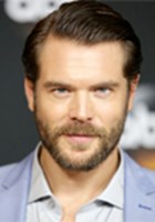 Charlie Weber