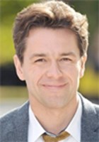 Julian Ovenden