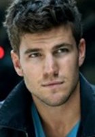 Austin Stowell