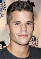 Charlie Carver
