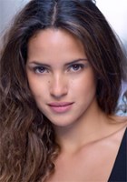 Adria Arjona