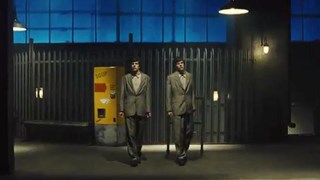 The Double: Il trailer ufficiale in lingua originale