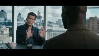 Non buttiamoci giù: Clip italiana del film: La presenza sul tetto