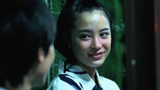 Little Sister Clip italiana - Mi chiedo se sia giusto che io sia qui